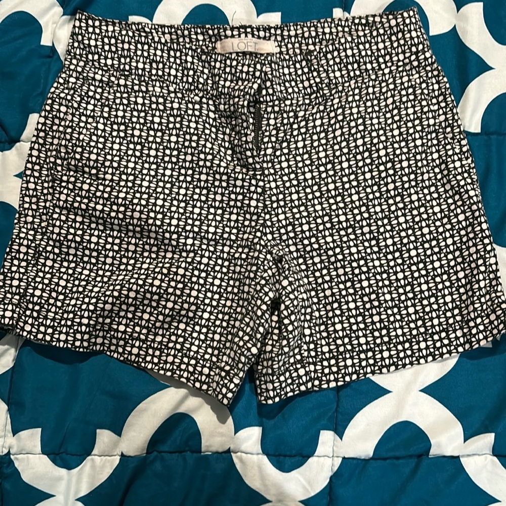 LOFT patterned shorts